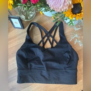 Black Strappy Lululemon sports bra